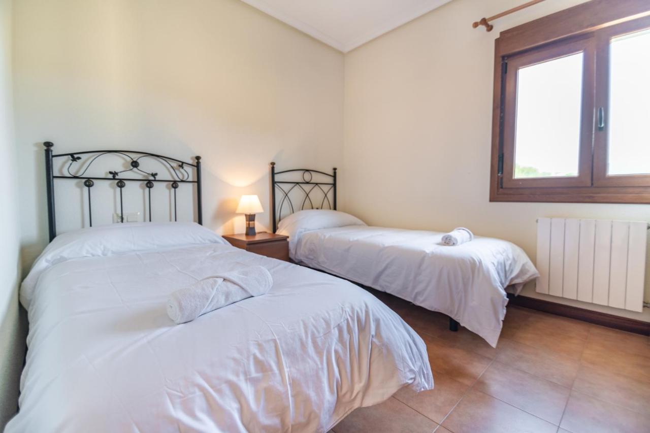 Apartamentos Privados Con Jardin Y Barbacoa Compartida En Laredo Exteriör bild