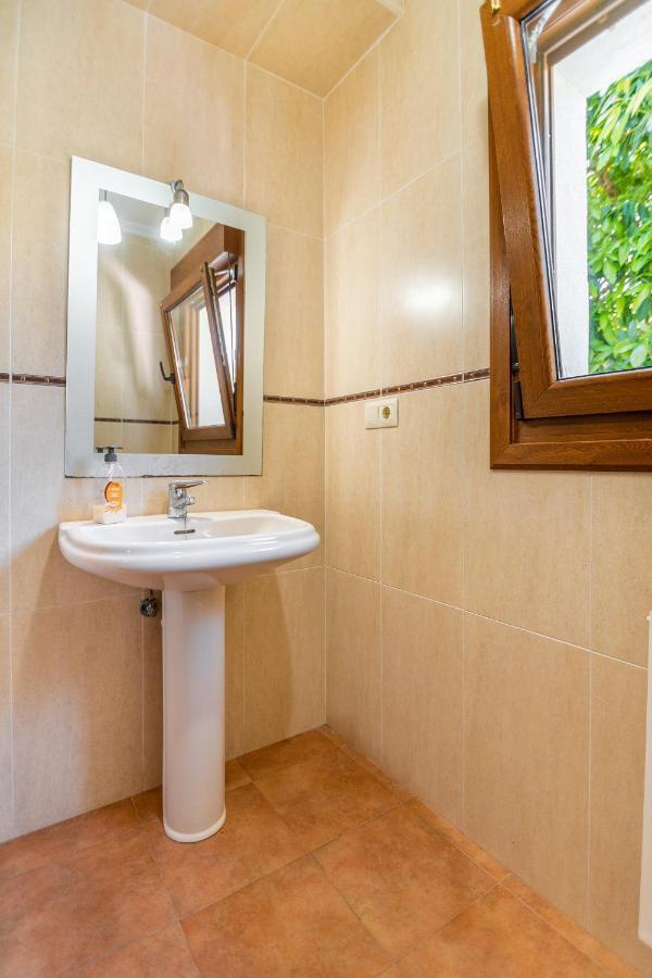Apartamentos Privados Con Jardin Y Barbacoa Compartida En Laredo Exteriör bild